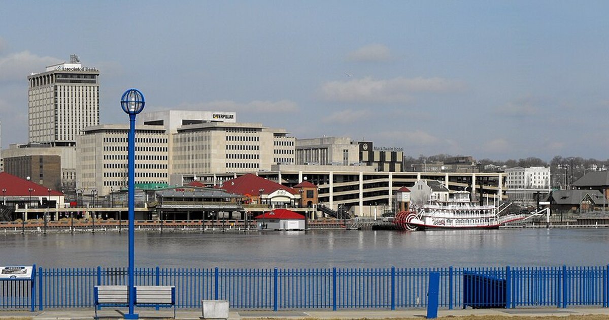 Peoria, Illinois, skyline on the Illinois River