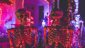 Glowing lanterns and warm lights creating a magical evening market atmosphere